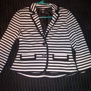 Black & White Strip 3/4 Blazer